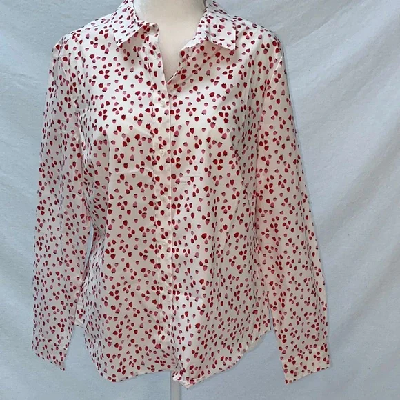 Boden Classic Shirt - Strawberry 🍓 Print - Picture 2 of 6